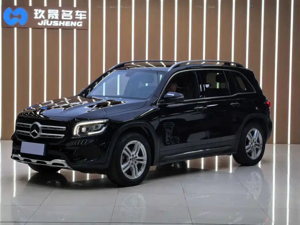 MERCEDES-BENZ GLB
