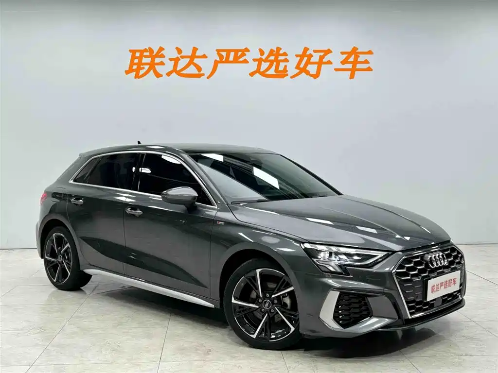 Audi A3 2023 Silver/gray из Китая, фото 4