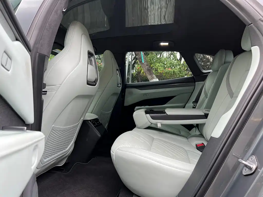 ZEEKR EXTREME KRYPTON 001