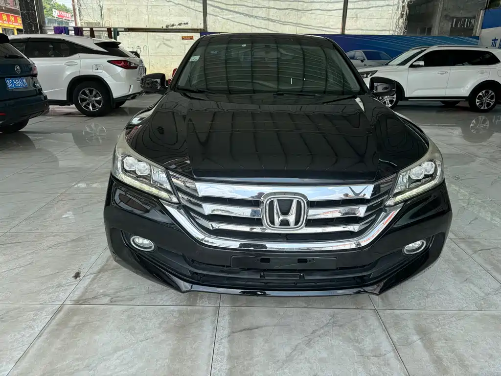 Купить Honda Accord