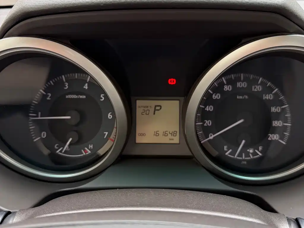 Toyota Land Cruiser Prado 2010 2.7L AT Standard
