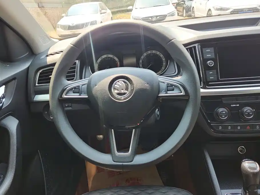 Skoda Kamiq — миниатюра 15
