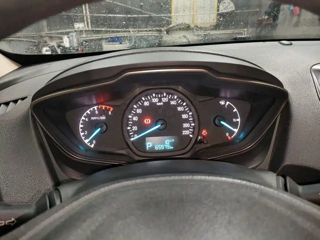 Ford Escort — миниатюра 12