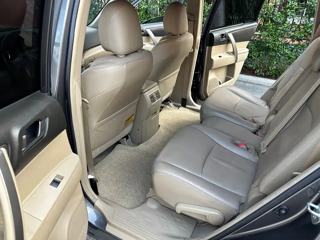 Toyota Highlander — миниатюра 5
