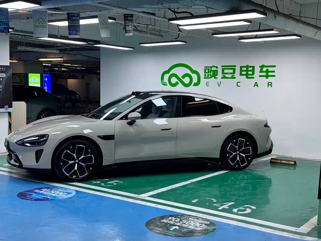 XIAOMI CAR XIAOMI SU7