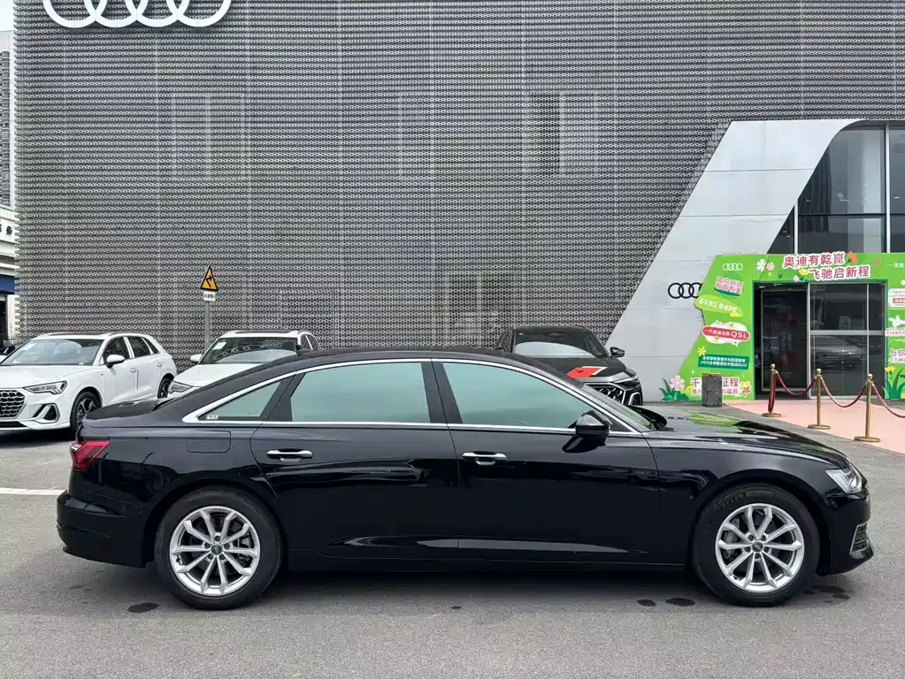 Audi A6L 2021 40 TFSI Luxury