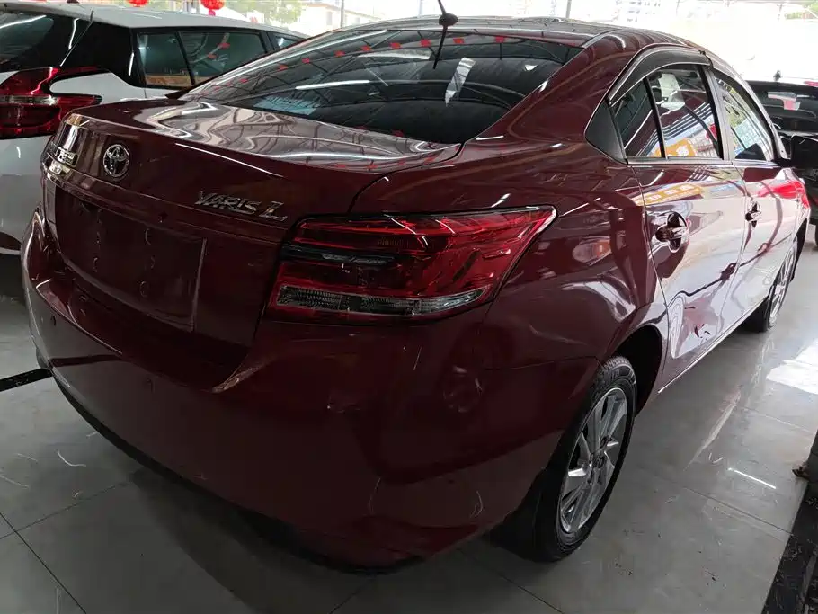 TOYOTA YARIS L TO ENJOY