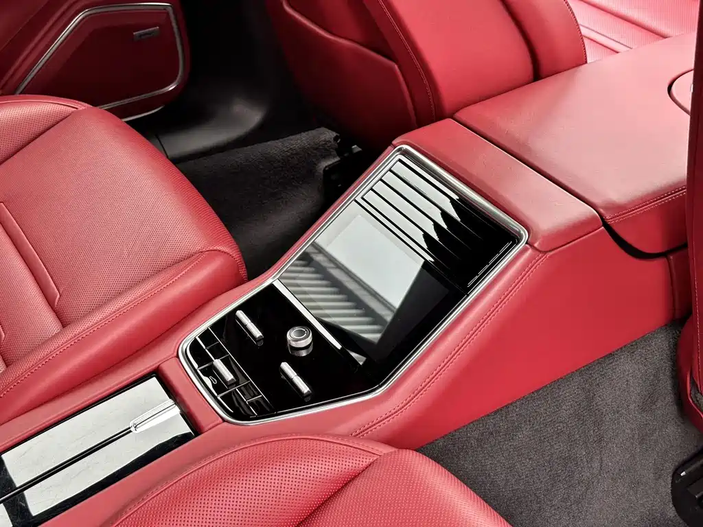 Porsche Panamera — миниатюра 7