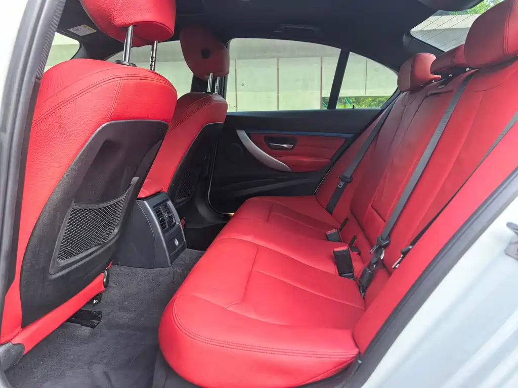 BMW 3 Series — миниатюра 5