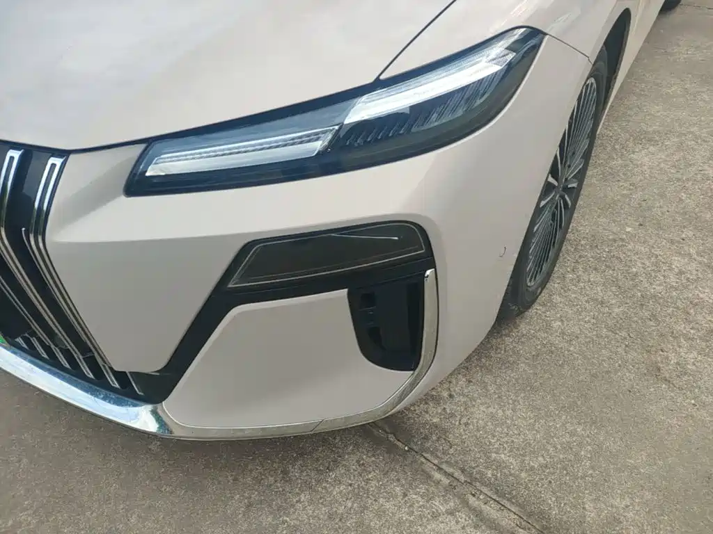 Roewe M7 DMH — миниатюра 24