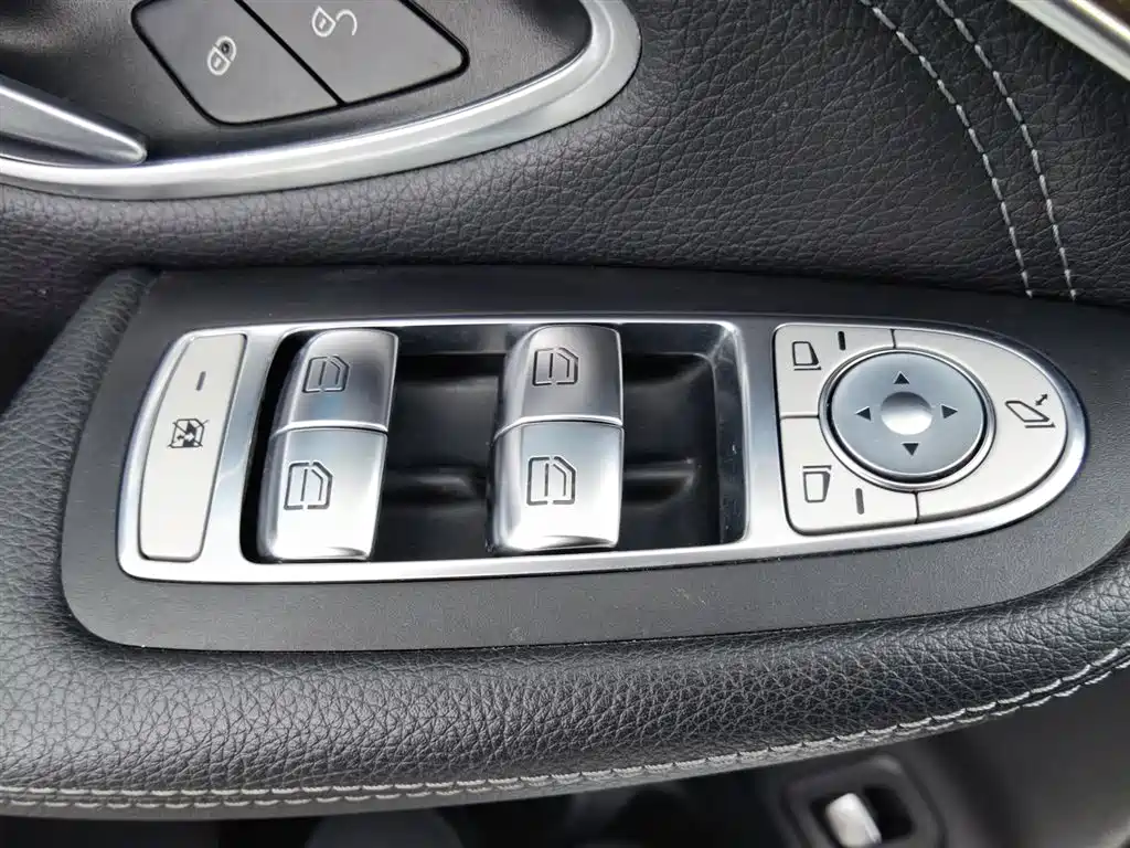Mercedes-Benz GLC 2019 GLC 260 L 4MATIC Luxury