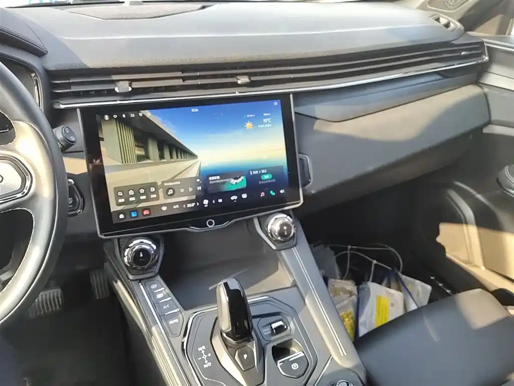 Lynk & Co 01 - фото 9