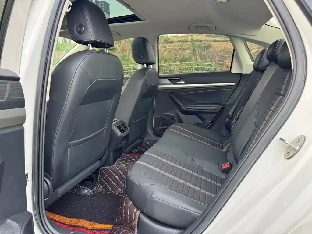 Volkswagen Lavida 2021 1.5L AT