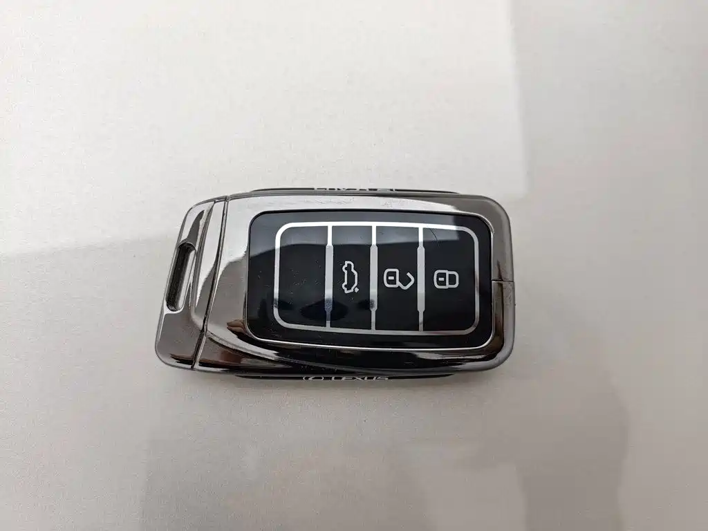 Lexus ES — миниатюра 19