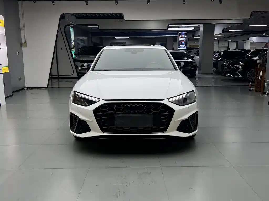 Audi A4L 2025 200 Enjoy 40 TFSI Luxury B&O