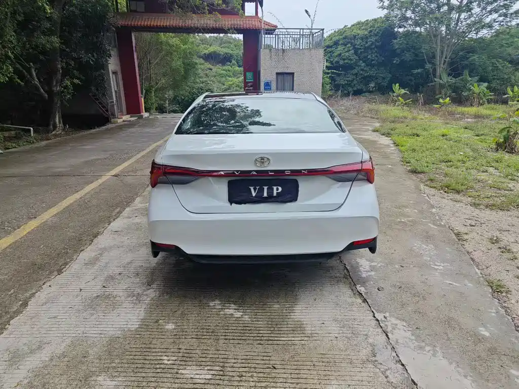 Toyota Avalon 2.0L Select Edition, фото 8
