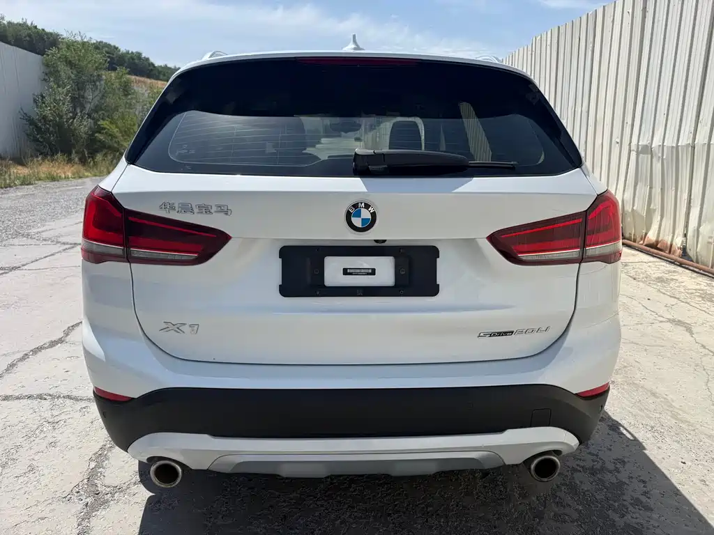 BMW X1 - фото 8