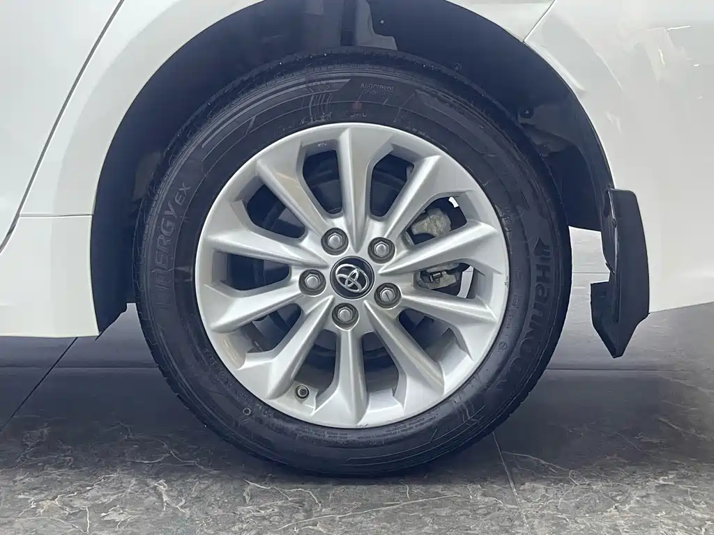 Toyota Corolla — миниатюра 10