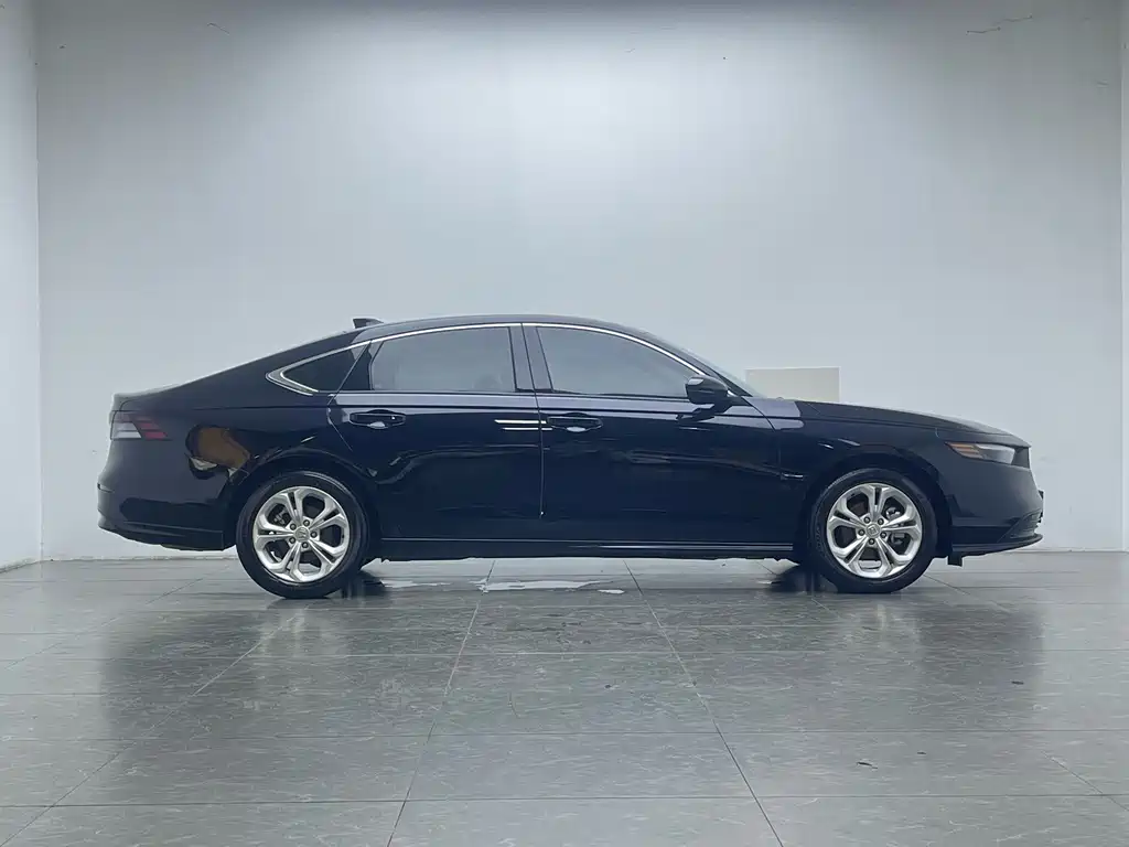 Honda Accord — миниатюра 9