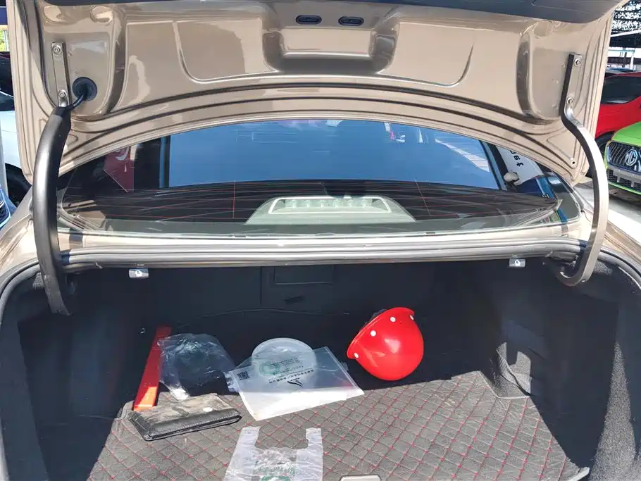 Volkswagen Sagitar 2018 280TSI DSG Luxury