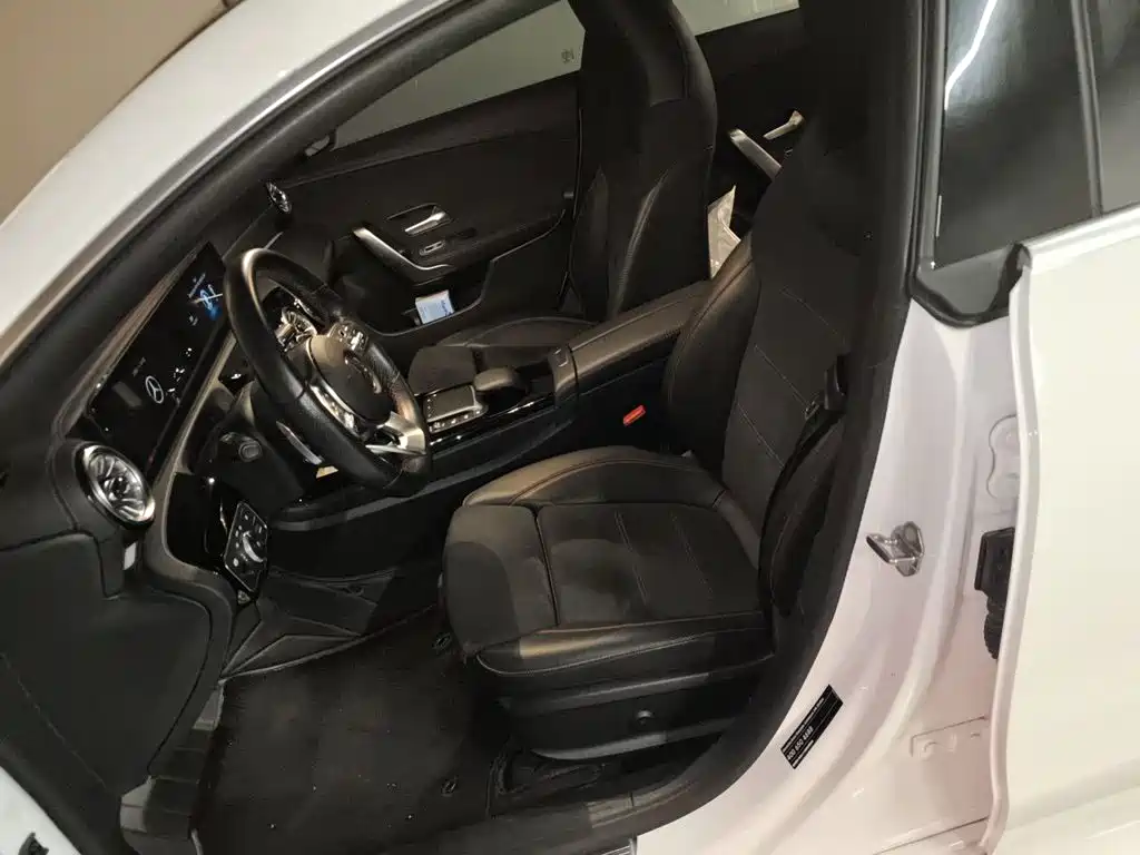 Mercedes-Benz CLA (Import) — миниатюра 16