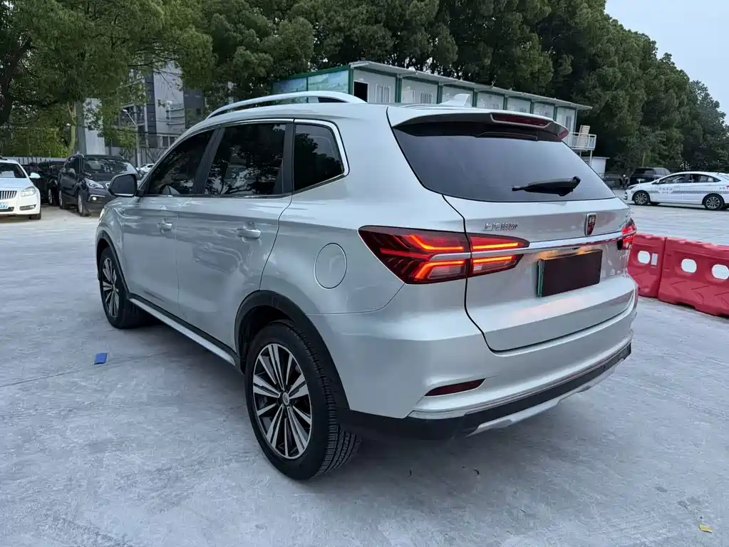 Roewe RX5 New Energy — миниатюра 9