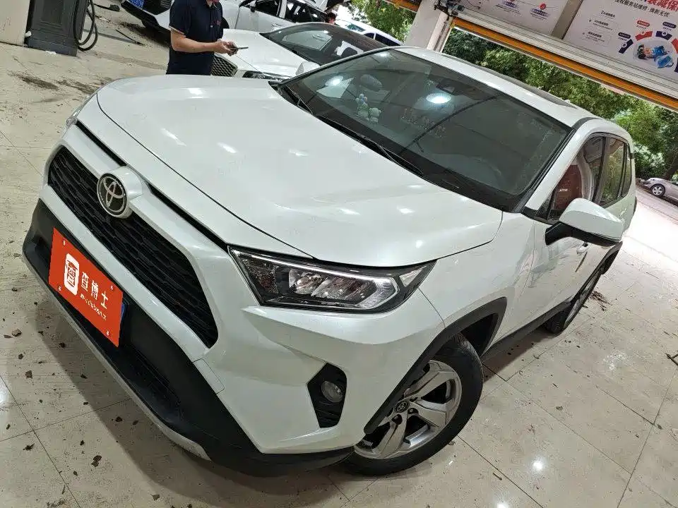 Toyota RAV4 2022