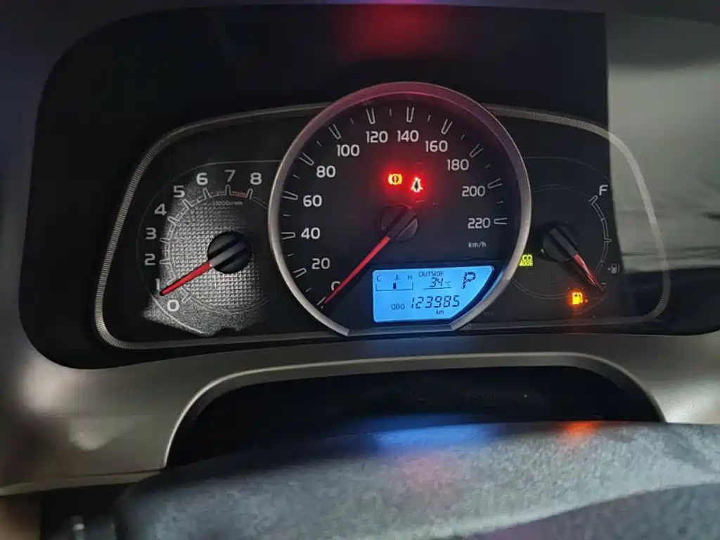 Toyota RAV4 — миниатюра 4