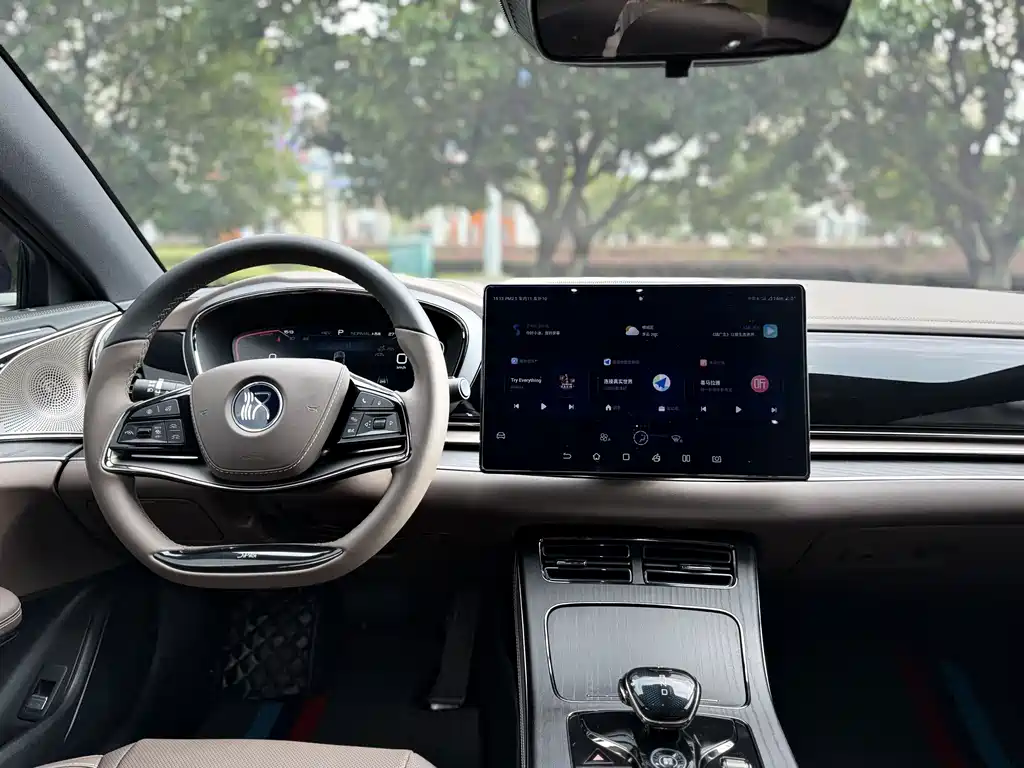 BYD Han — миниатюра 13