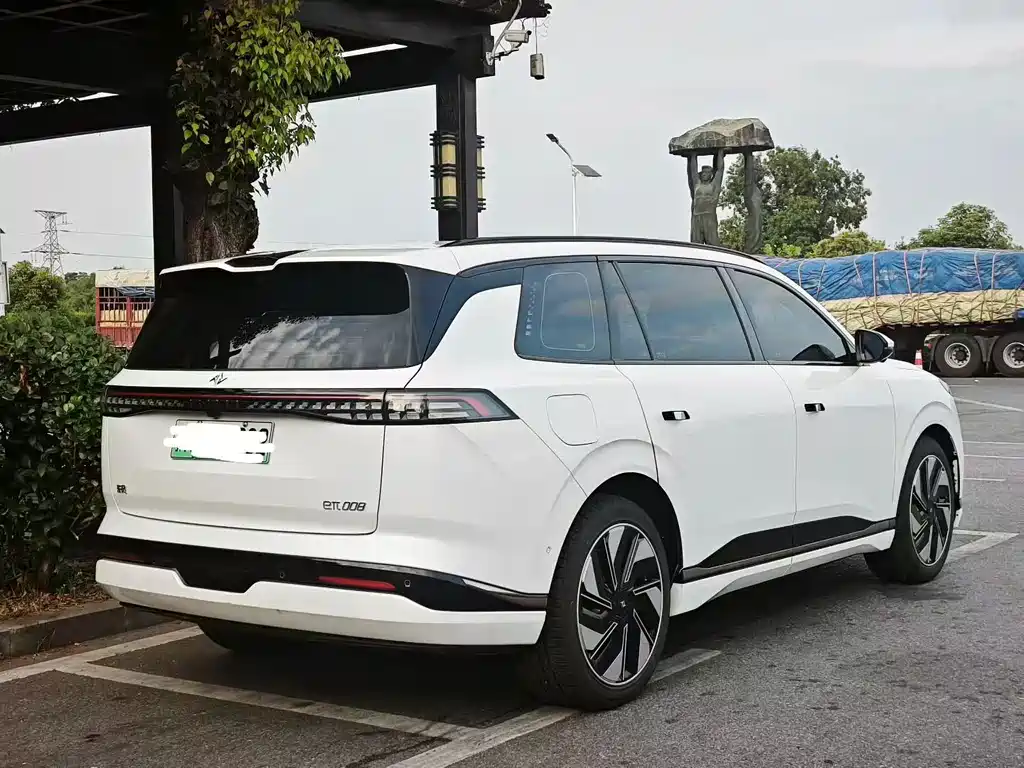 Dongfeng eπ008 2024 636Max Electric 6 мест