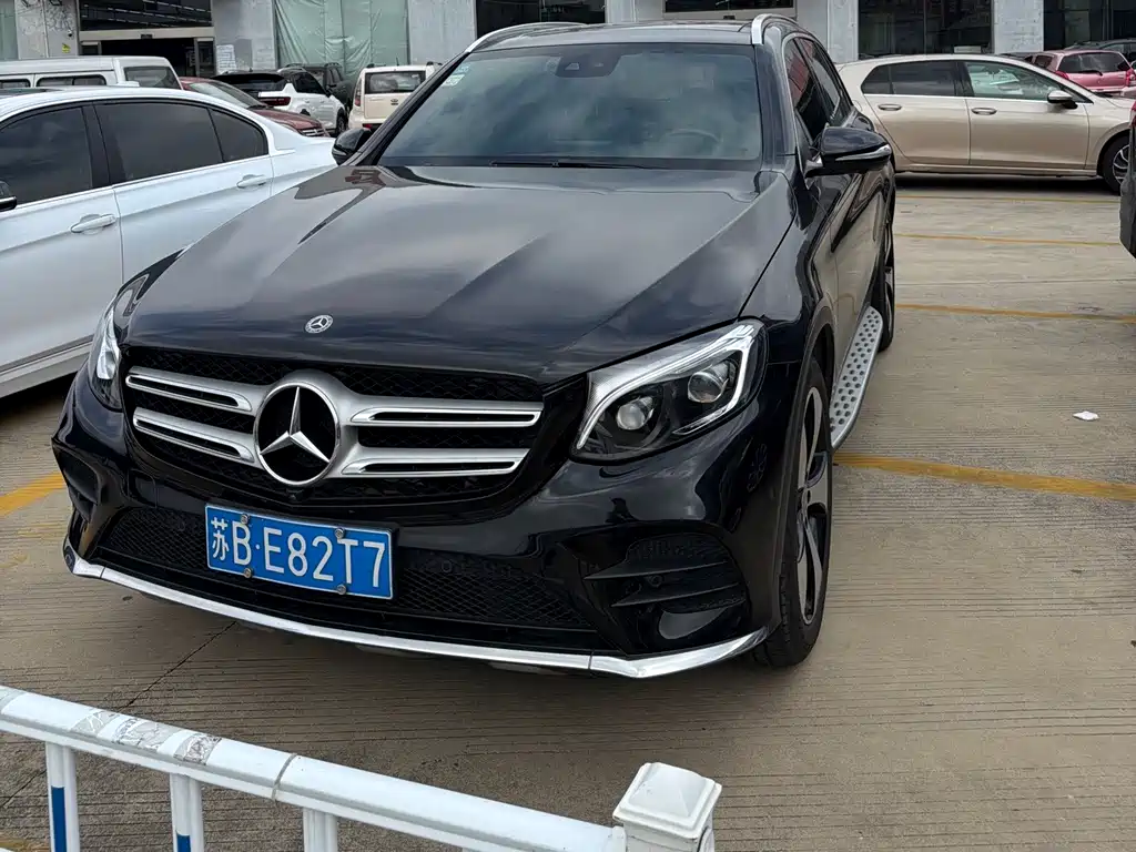 Купить Mercedes-Benz GLC