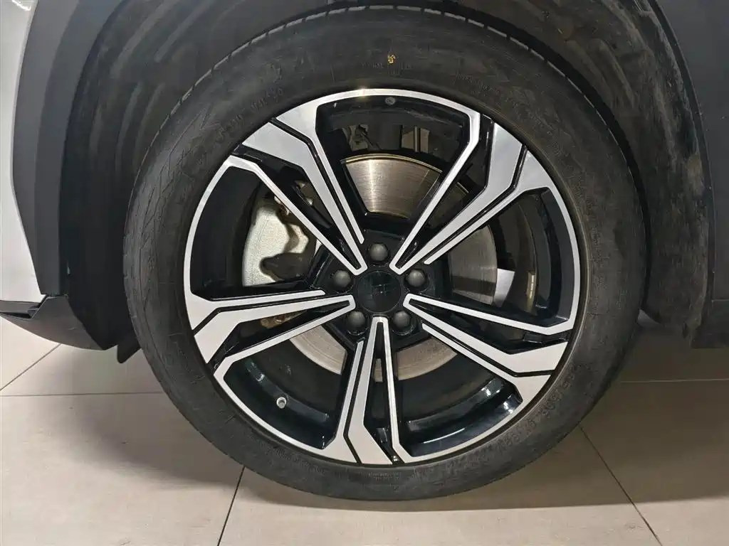 GEELY GALAXY GALAXY L7