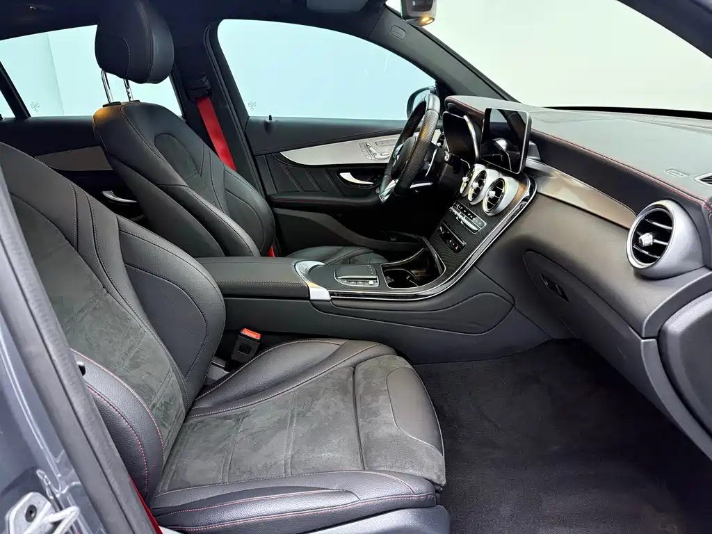 Mercedes-Benz GLC Coupe AMG — миниатюра 11