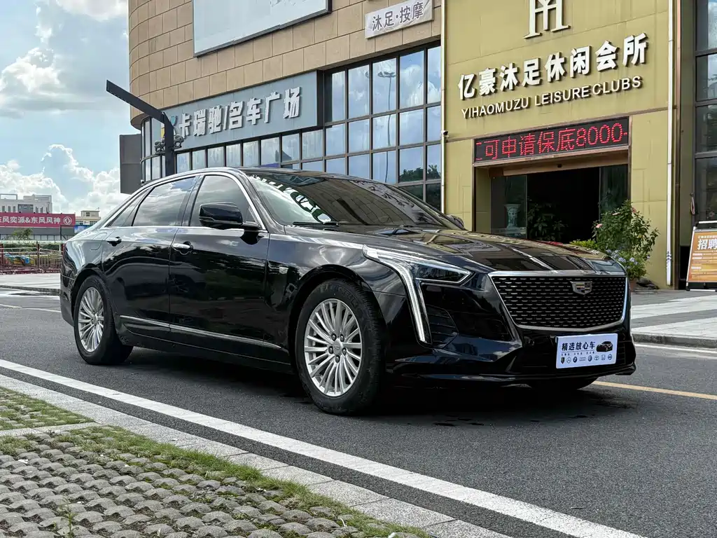 CADILLAC CT6
