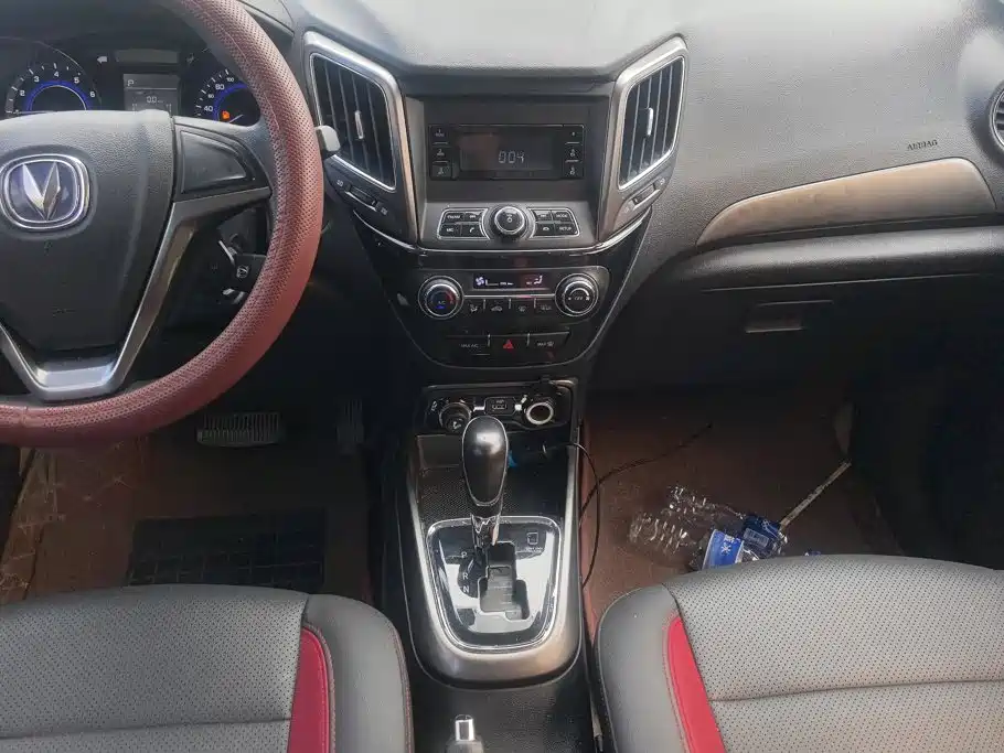 Changan CS15 — миниатюра 16