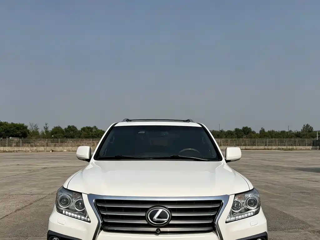Lexus LX 2007 570