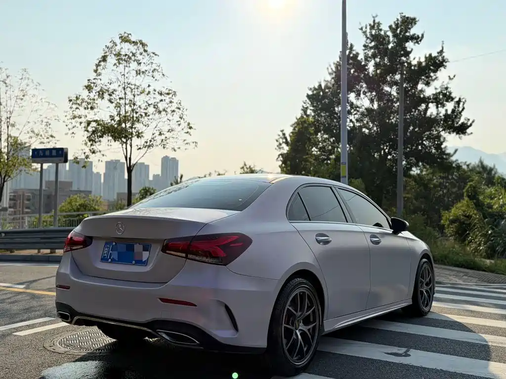 Mercedes-Benz A-Class — миниатюра 8