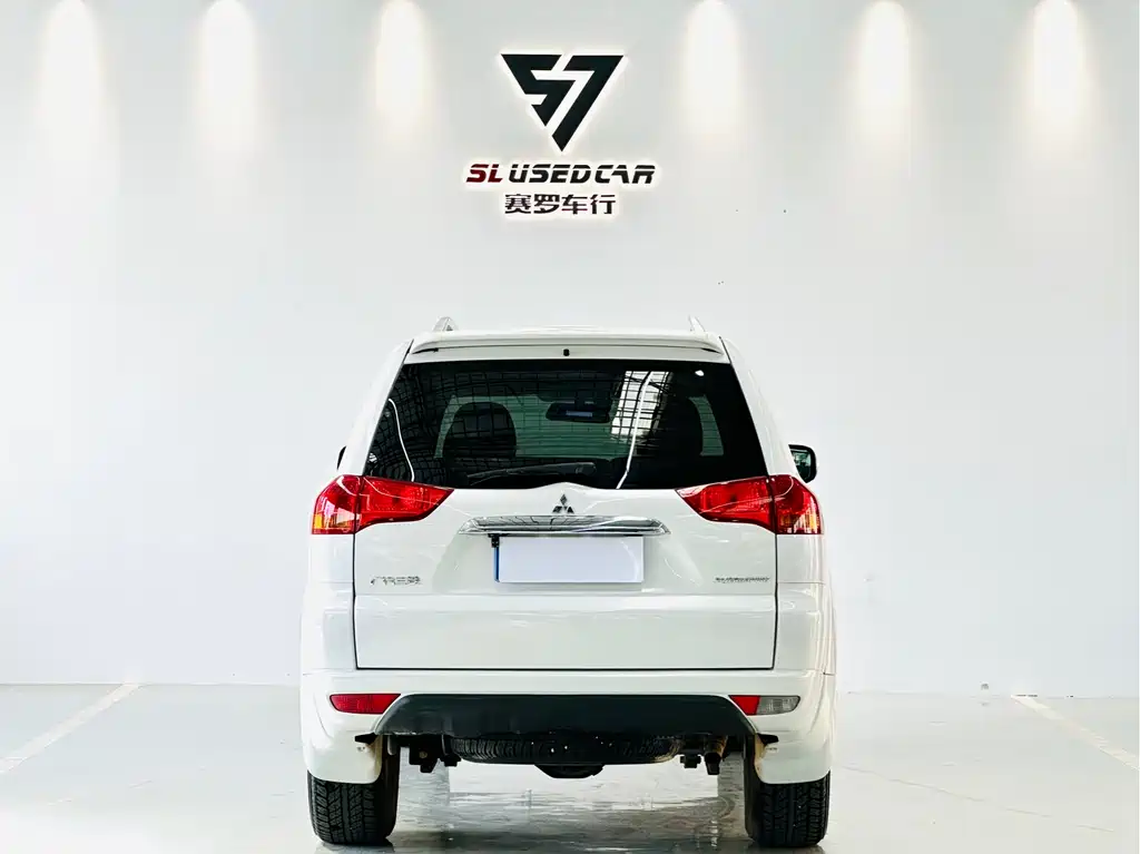 Mitsubishi Pajero Sport 2013 3.0L AT Flagship