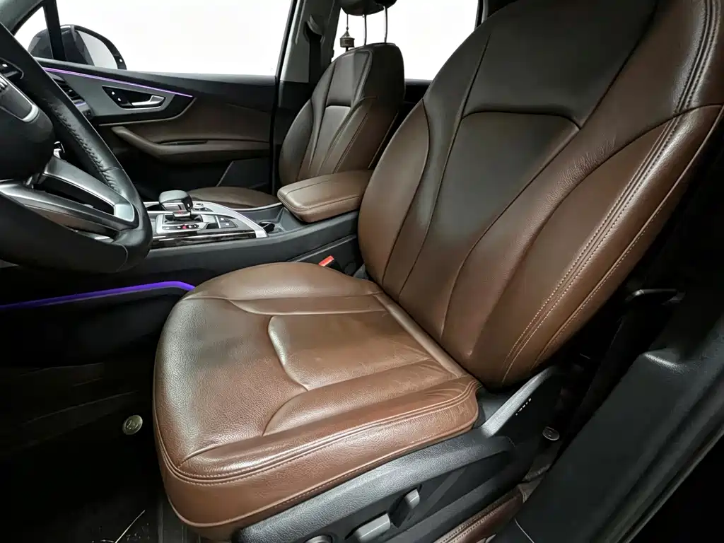 Audi Q7 — миниатюра 12
