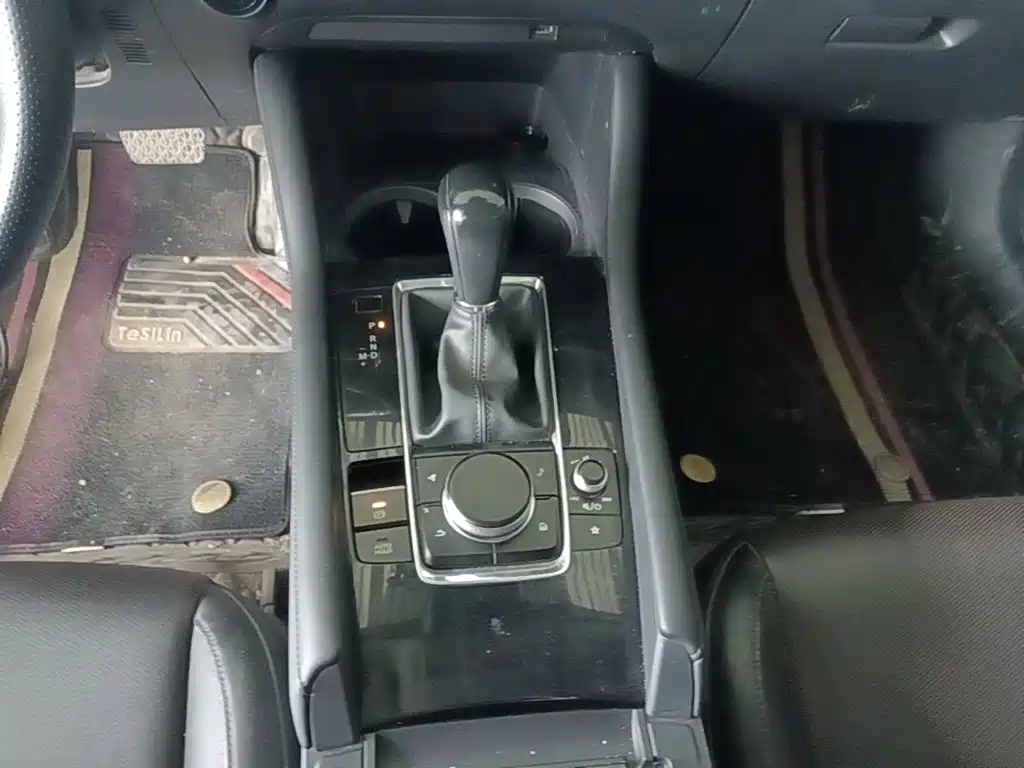 Mazda 3 Axela — миниатюра 14