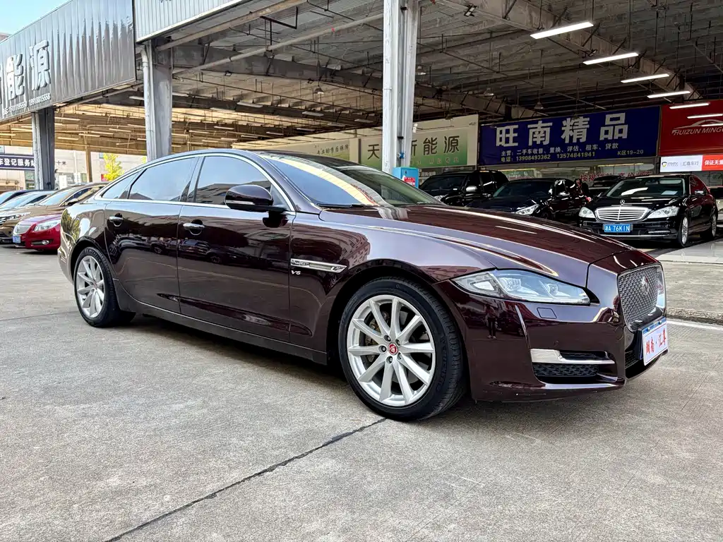 Jaguar XJ — миниатюра 3