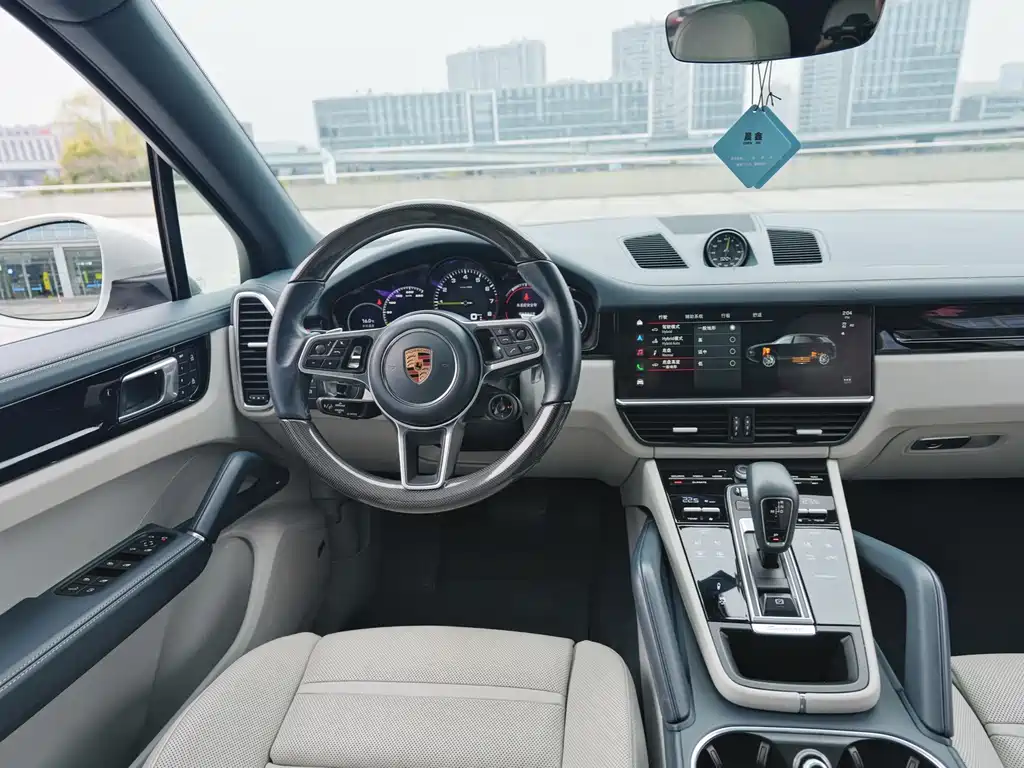 PORSCHE CAYENNE NEW ENERGY