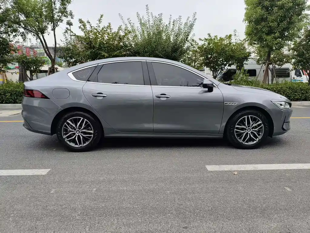 BYD Qin PLUS — миниатюра 8