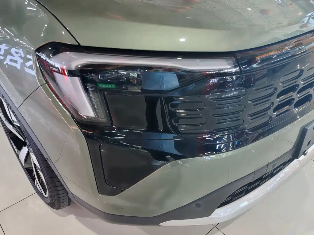 Ford Equator Sport — миниатюра 17