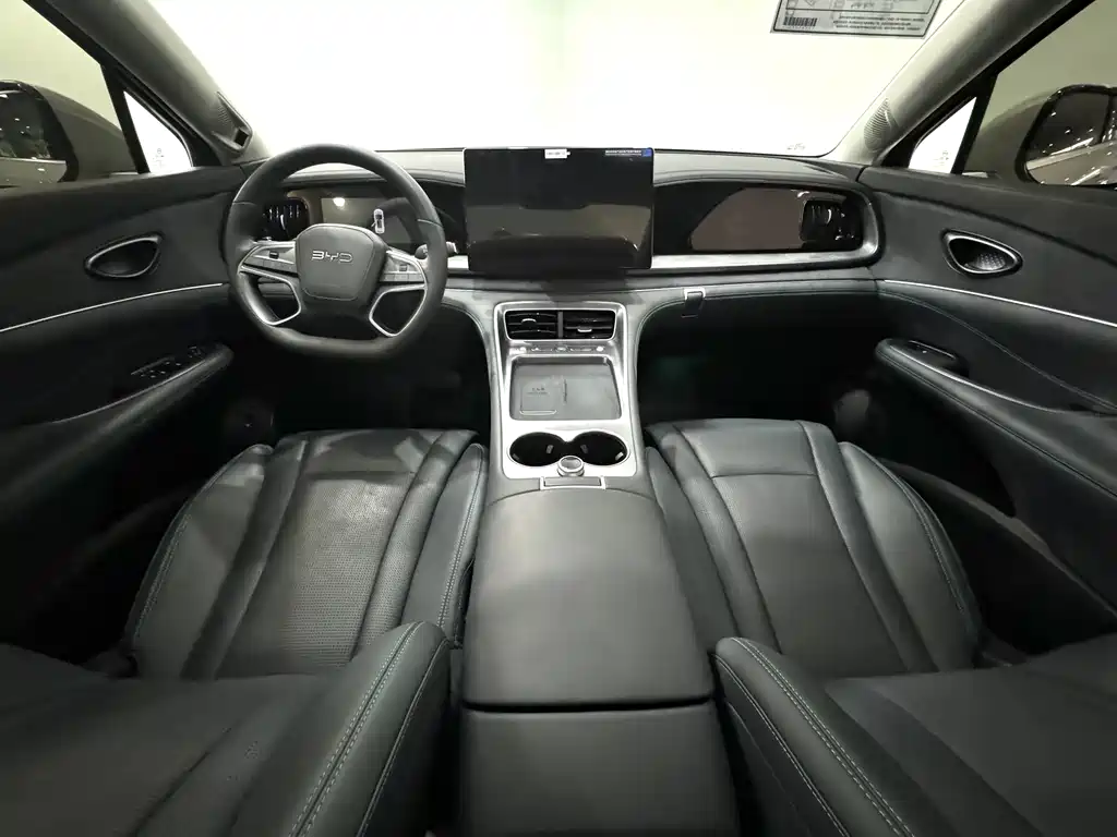 BYD SEA LION 07 DM I