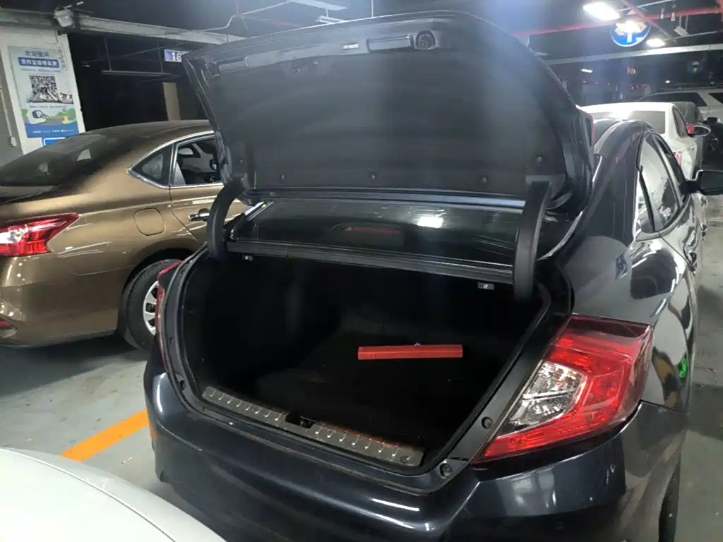 Honda Civic — миниатюра 19
