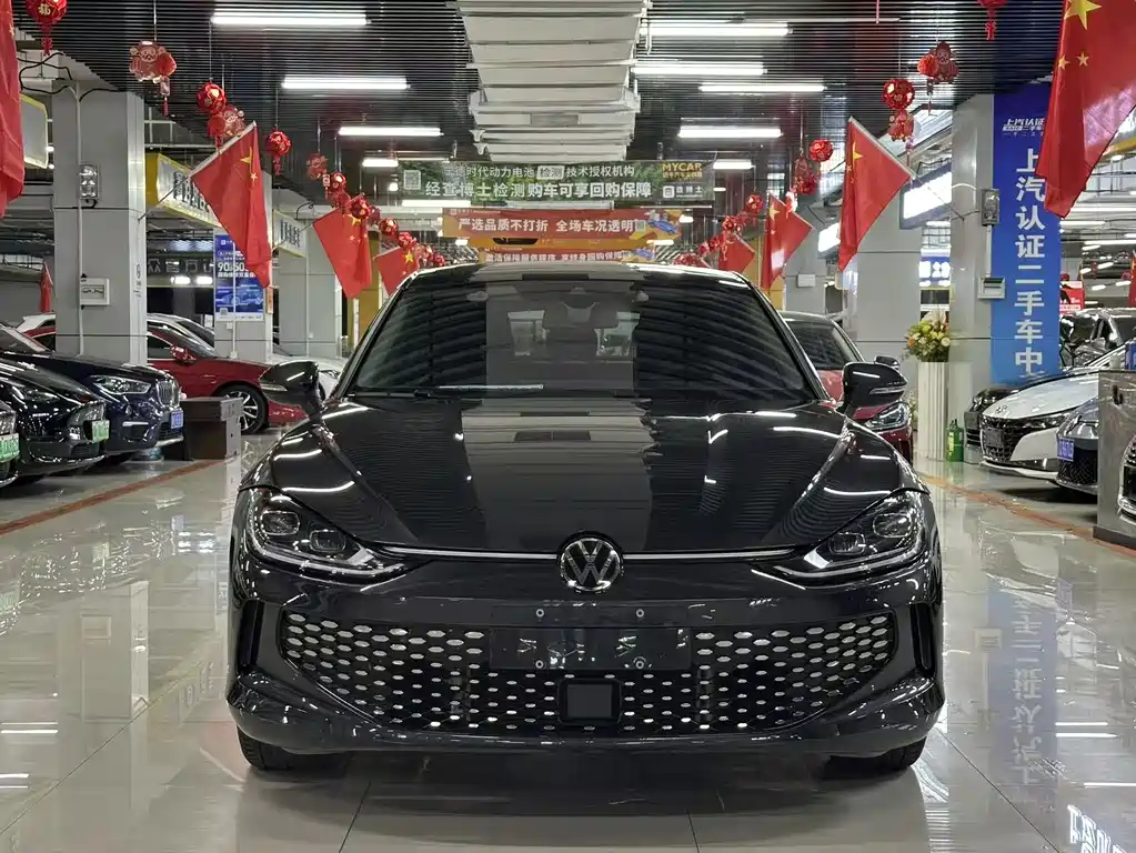 Volkswagen Lamando — миниатюра 2