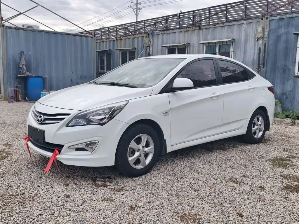 Hyundai Verna — миниатюра 2