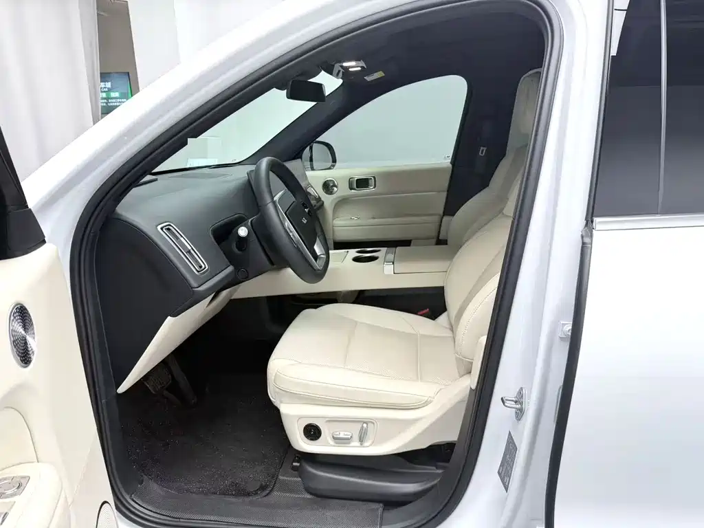 Li Auto L6 2025 Max