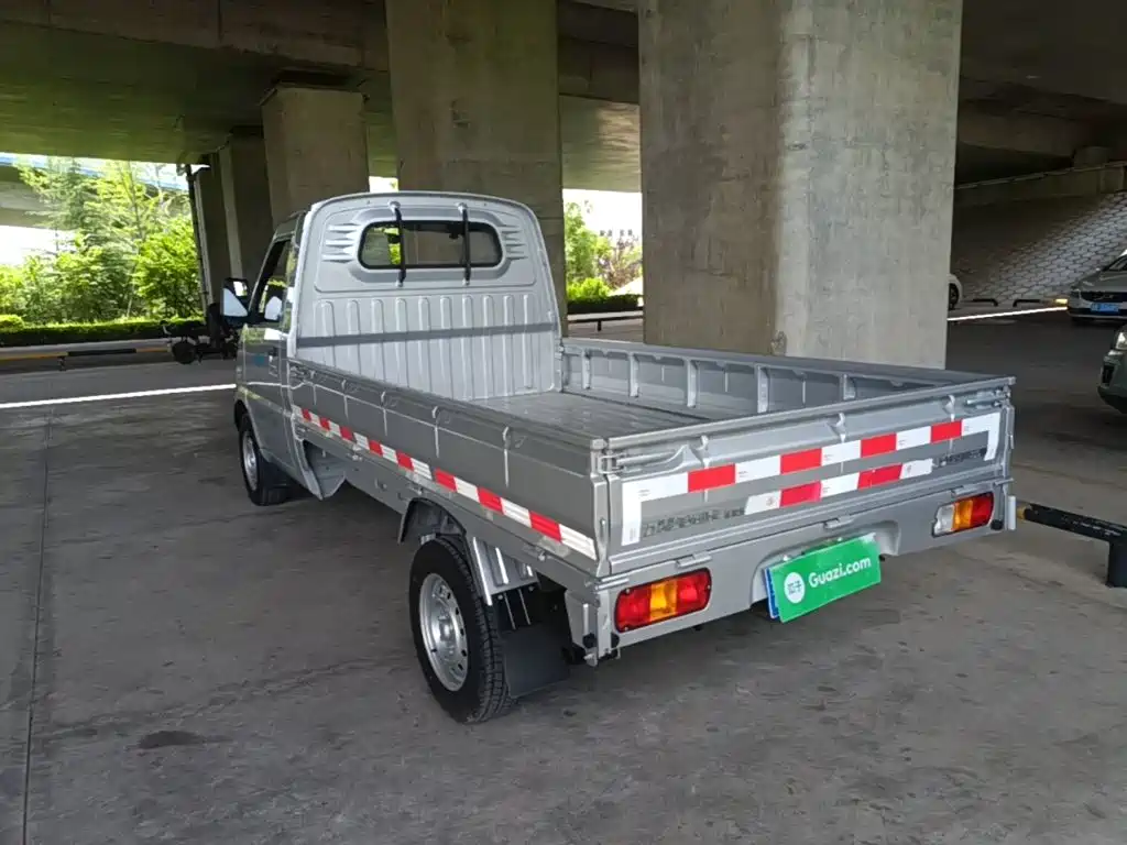 Wuling Rongguang 2023 1.5L LAR